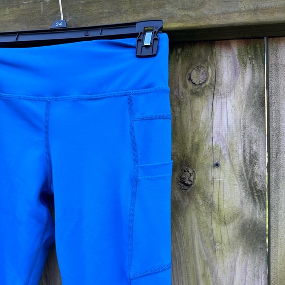 Zyia Light N Tight 7/8 Legging Bright Blue Pockets Size 4 - Picture 4 of 11